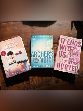 3 paperback bundle The Things We Leave Unfinished, Archers Voice & It Ends w/ Us
